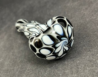 Black and White Honeycomb Pipe