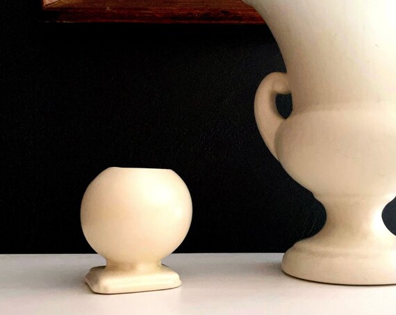 Vintage Tiny Urn Sphere Vase on Square Pedestal Base Off White Matte Pottery Haeger Rare 60s Globe Like Bud Vase Small Planter Ball Shaped
