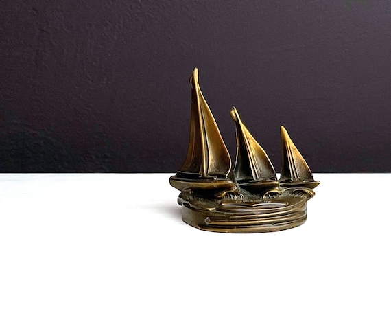 Vintage Brass Sailboats Figurine Ogunquit Maine Souvenir Engraved 3 Small Sailboats Descending Order in Cast Metal
