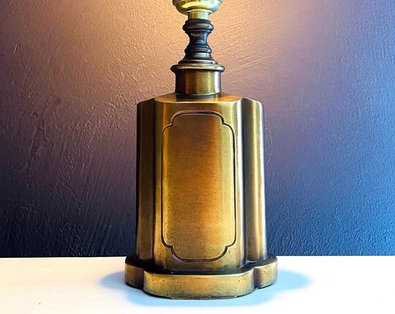 Vintage Lamp Brass Etched Gold Tone Light Bedside Table Desk Lamp Heavy Solid Brass Lamp Clover Shape Switch on Cord No Shade Working