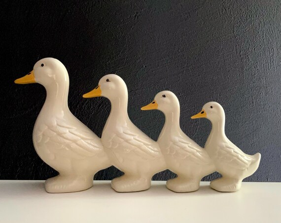 Vintage Ducks In A Row 4 Ceramic Duck Figurines In A Line Ascending Order Geese with Yellow Beaks Country Kitsch Collectible