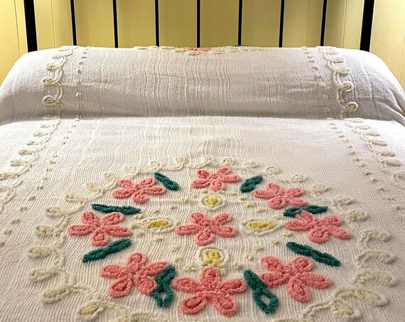 Vintage Chenille Bedspread Pink Floral Off White Scroll Coverlet 72” x 100” Twin Size Bedding Summer Weight Chenille Pink Daisies '60s Retro