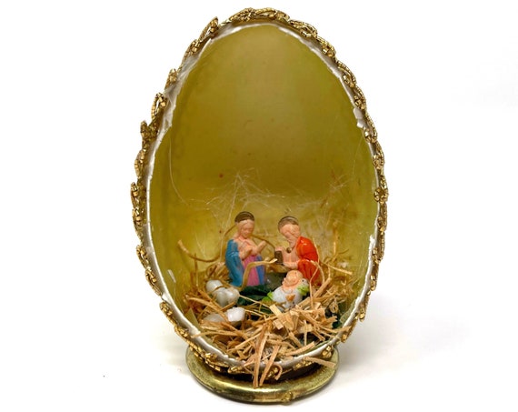 Vintage Nativity Egg Faberge Style Real Egg Diorama Religious Christmas Decor Miniature Manger Scene Baby Jesus Mary and Joseph Sheep