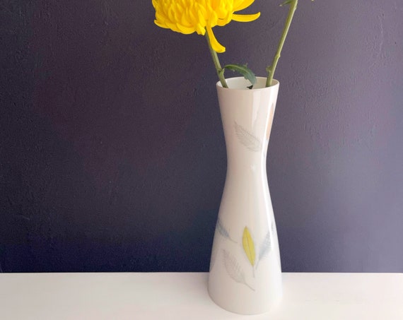 Vintage Bunte Blatter Vase Colorful Leaves Rosenthal Studio Line Robert Lowery Design White Porcelain Vase Pastel Leaf Mid Century Rare 11"