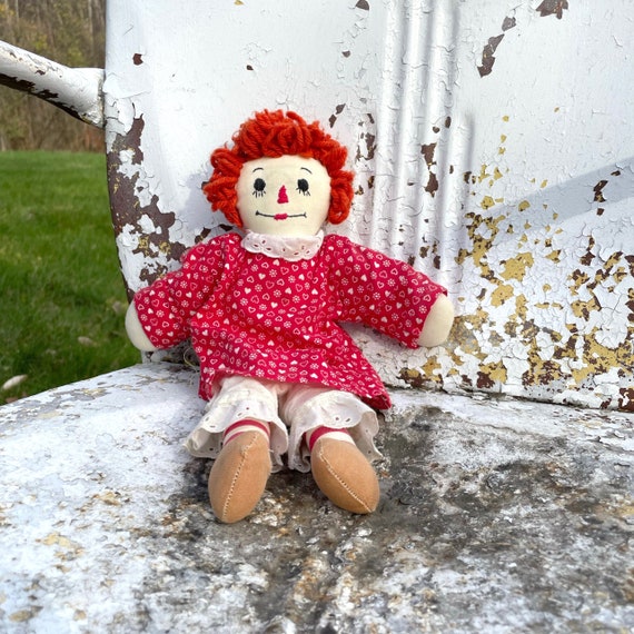 Vintage Raggedy Ann Doll Handmade Small Classic Collectible Doll Hand Sewn Red Floral Dress Bloomers Red Yarn Hair Striped Legs 60s Homemade