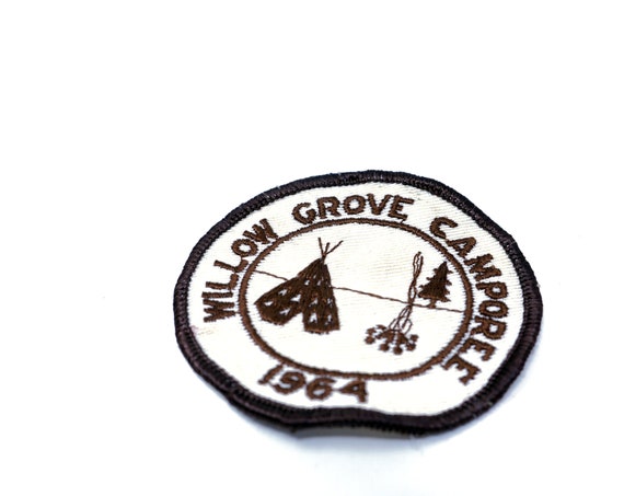Vintage Scout Badge Willow Grove Camporee 1964 Girl Scouts of America Camping Event Allons TN Campground Round Sew on Patch Brown and White