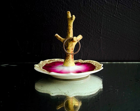 Vintage Ring Tree Porcelain Jewelry Dish Fuchsia Yellow Gold Hand Painted Ceramic Stand to Hang Rings On Jewellry Holder Bedside Table Hall