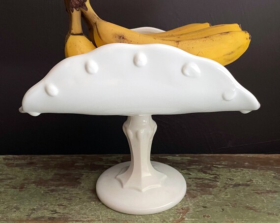 Vintage Milk Glass Banana Stand Indiana Glass Teardrop Pedestal Fruit Bowl White Opaque Glass Banana Boat Use For Display
