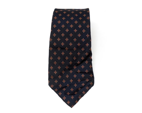 Vintage Bill Blass Silk Tie Navy Blue Burgundy All Over Pattern Tiny Diamond Shapes Narrow Necktie Classic Preppy Print Menswear Accessory