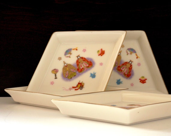 Vintage Dishes Diamond Shape Japanese Tiny Plates Girl's Day Dolls Dinnerware Rice Cake Ox Cart Crane Fan Lantern Oriental Shoyu Dishes of 4