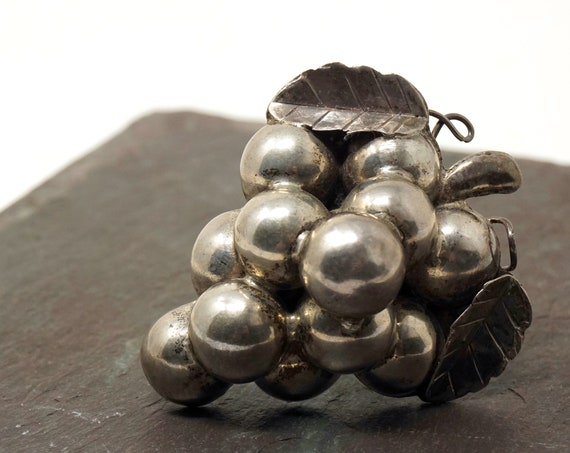 Vintage Grape Brooch Silver Hollow Pin Cluster of Grapes with Stem and Leaves Mexican Silver Jewelry Fruit
