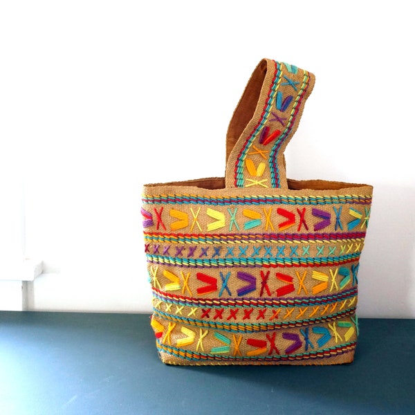 Vintage Handbag Rainbow Woven Purse Crewelwork Multicolor Yarn Beige Burlap Rectangular Satchel Wide Handle Zip Closure Lined Ochre Corduroy