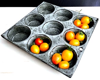 Antikes Graniteware Muffin Blech Emaille Stahl gestürzt grau blau 9 Tasse Haberman Rustikales Bauernhaus Anfang der 1900er Jahre Emailleware Muffin Tin Cupcake