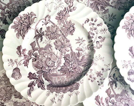 Vintage Dishes Royal Staffordshire Dinnerware Charlotte Lavender Clarice Cliff Set of 6 Dinner Plates 10" Scallop Edge Purple Basket Flowers