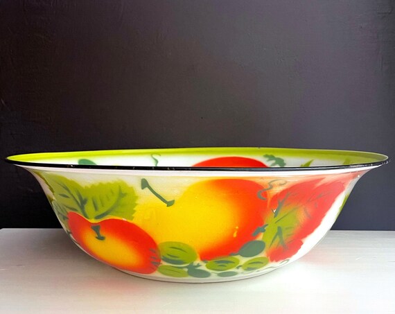 Vintage Tinware Bowl Huge Enameled Tin Serving Bowl Fruit Design Red Yellow Lime Green Rim Mixing Bowl Picnic Camp Dinnerware Metal Chinese