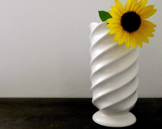 Vintage White Vase Swirl Design Dutch Delft White Magic Vase Matte Ceramic Pedestal Base Mark Holland 690 SP Pottery Made in The Netherlands