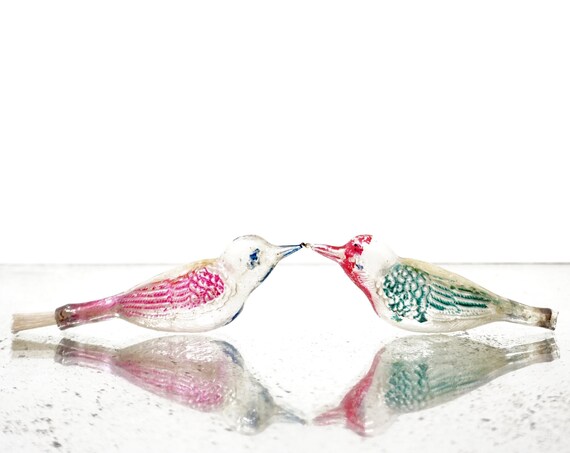 Vintage Bird Ornaments 1940s War Era Clear Glass Hummingbirds Pink Green Unsilvered Bird Ornaments Clip On Birds Tail Distressed Christmas