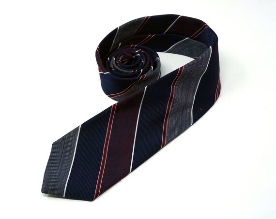 Vintage Tie Navy Blue Red White Necktie Diagonal Stripe Slub Fabric Tie Damon