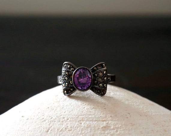 Vintage Purple Ring Marcasite Bow Oval Cut Amethyst Sterling Silver Set Ring Size 7.5 February Birthstone Purple Quartz Crystal