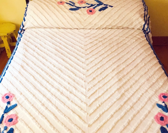Vintage Chenille Bedspread Blue White Full Queen Bedspread Pink Flowers Chenille Coverlet Chevron Stripe Center Double Size Bedding Retro