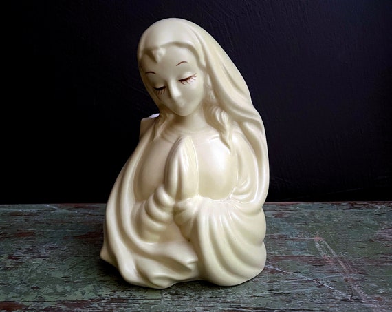Vintage Virgin Mary Ceramic Planter Hull U.S.A. 24 Pale Yellow Matte Glaze Pottery Holy Mother In Prayer Plant Pot Mid Century Religious