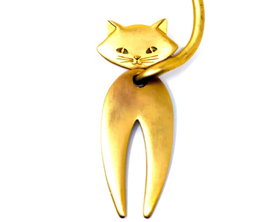 Vintage Cat Brooch 1980s Gold Tone Kitty Pin Hinged Neck Brushed Gold Metal Cat Pin Long Tail Kitty Jewelry Marked JJ Jonette Jewelry Kitsch
