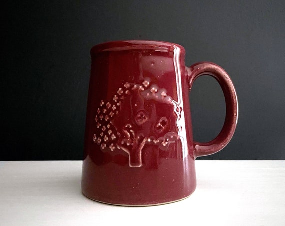 Vintage Mug Bennington Potters Burgundy Mug Tree Embossed Design Marked 1989 Southwestern VT Medical Center Tavern Mug Tankard David Gil