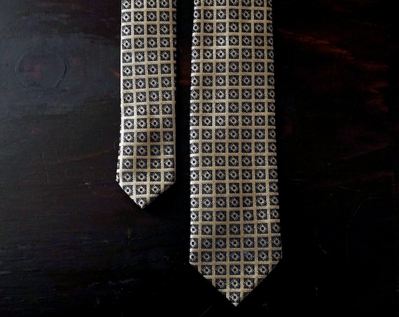 Vintage Tie Skinny Gold Black Necktie Grid Pattern Polyester Brocade Tie Mid Century Wemlon Wembly Menswear Accessory Retro Gift for Him