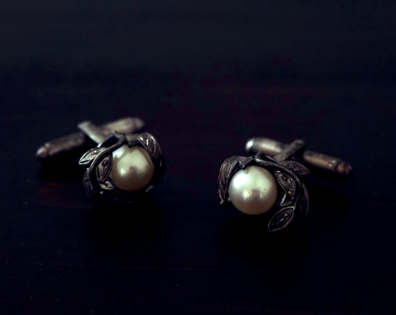 Vintage Cultured Pearl Cuff Links Silver Marcasite Leaves Vine Encased Single Cultured Pearl Cufflinks Ornate Rare Men’s Accessory