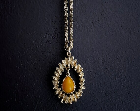 Vintage Necklace Coventry Gold and Yellow Necklace Teardrop Pendant Large Brutalist Look Jewelry Sarah Cov Gold Tone Metal Dangling Faux Gem