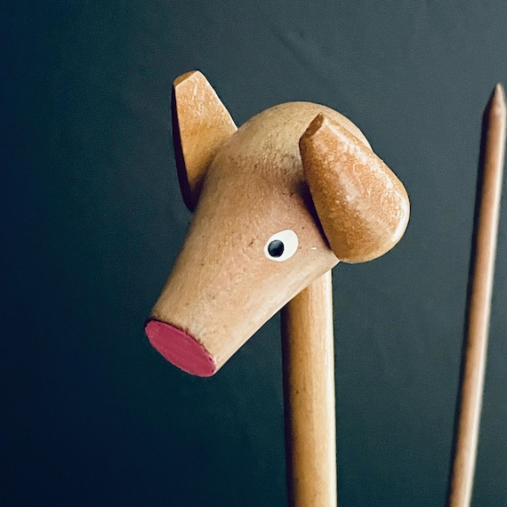 Vintage Giraffe Toothpick Holder Wood Dowel Kitsch Zoo Animal Cocktail Party Serving Piece '50s Entertaining