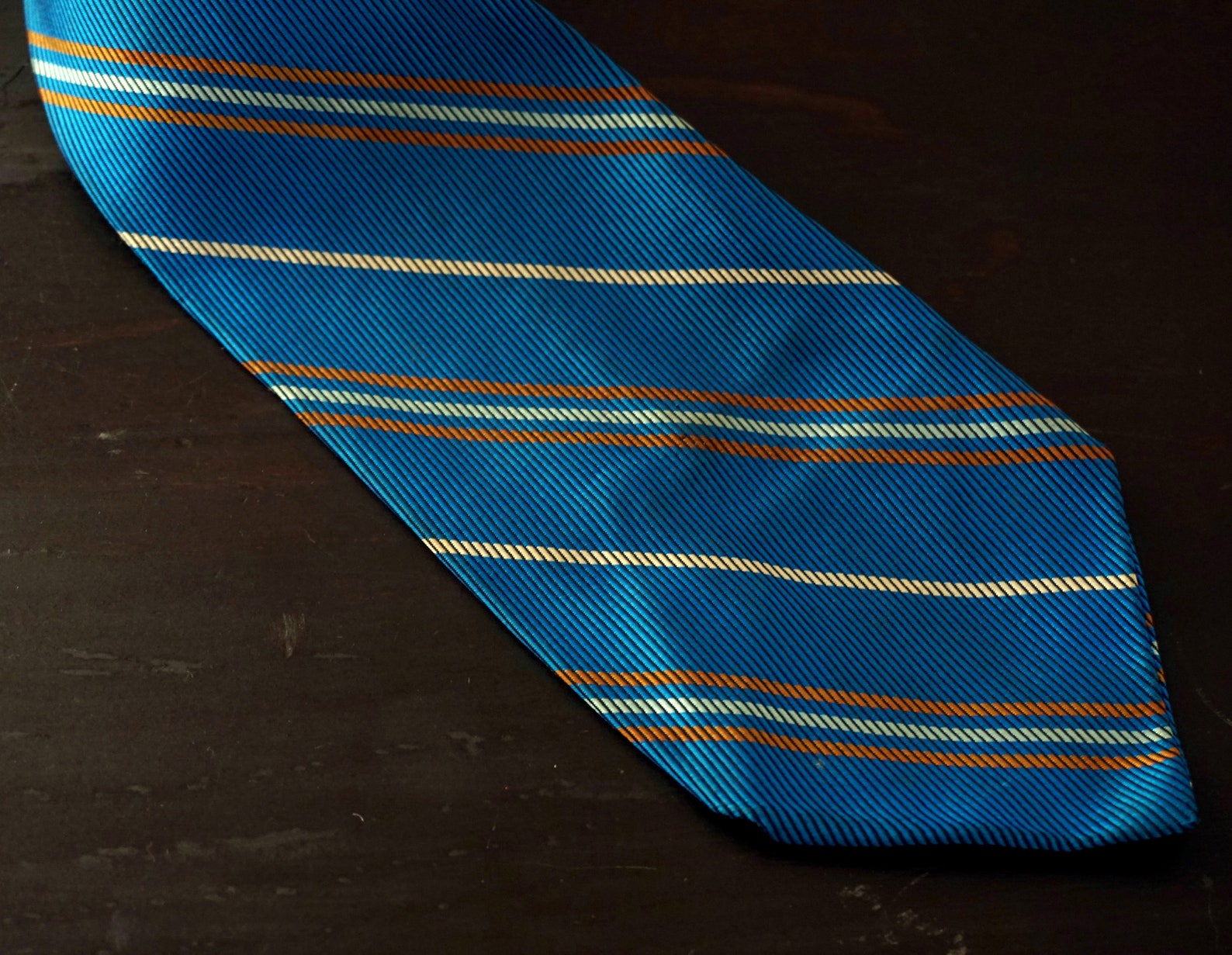 turquoise shirt with tie