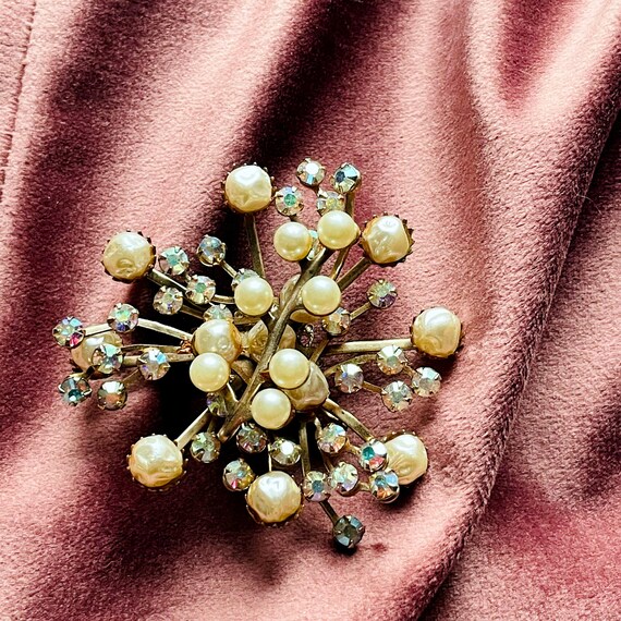 Vintage Brooch Starburst Look Aurora Borealis Crystals Faux Pearls Gold Toned Metal 1960s Costume Jewelry Pin Statement Piece Sparkly Brooch