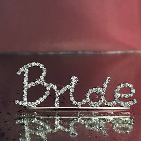 Vintage Bride Pin Rhinestone Letters B-R-I-D-E Brooch Bridal Shower Gift Retro Bachelorette Party Brides Jewelry Wedding Faux Diamonds Bride