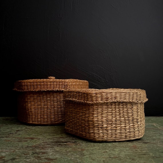 Vintage Baskets Nesting Lidded Basket Set of 2 Hexagonal Woven Sweetgrass Containers Small Catchall Storage Basket Natural Tone Rustic Decor