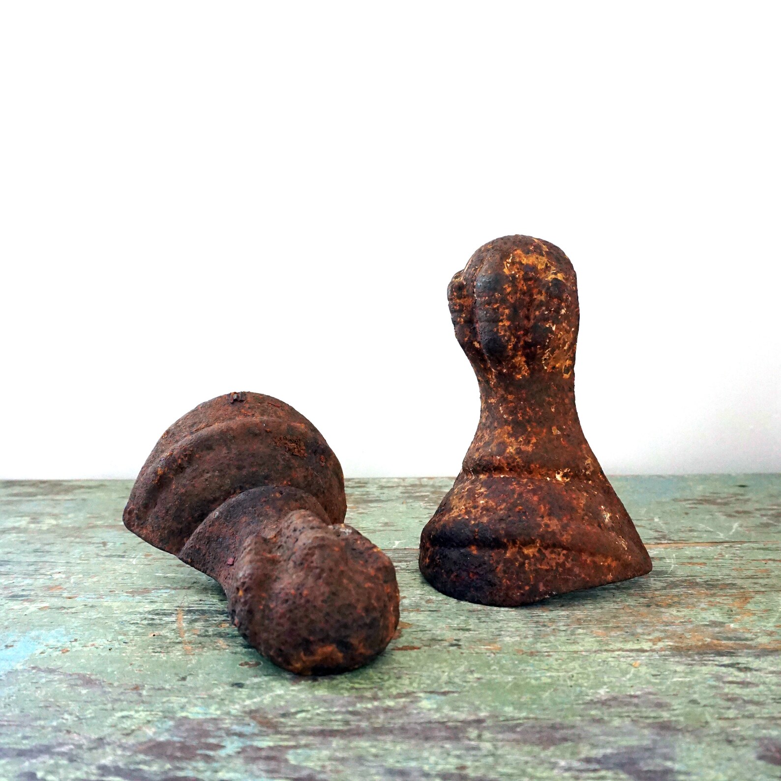 Vintage Tub Legs Clawfoot Cast Iron Pair of Tub Feet Rusted Etsy