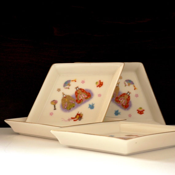 Vintage Dishes Diamond Shape Japanese Tiny Plates Girl's Day Dolls Dinnerware Rice Cake Ox Cart Crane Fan Lantern Oriental Shoyu Dishes of 4