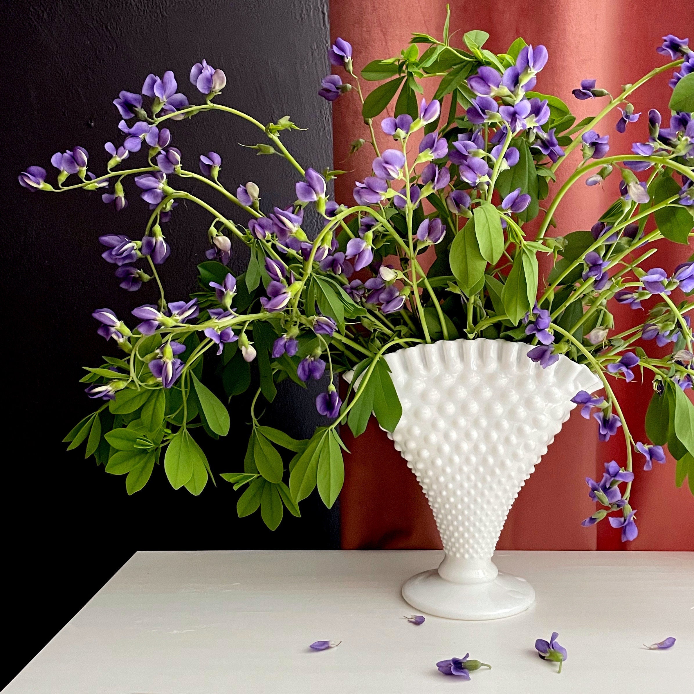 304. White Pedestal Vase w/ Clay Beads on Rim – Guardino Gallery