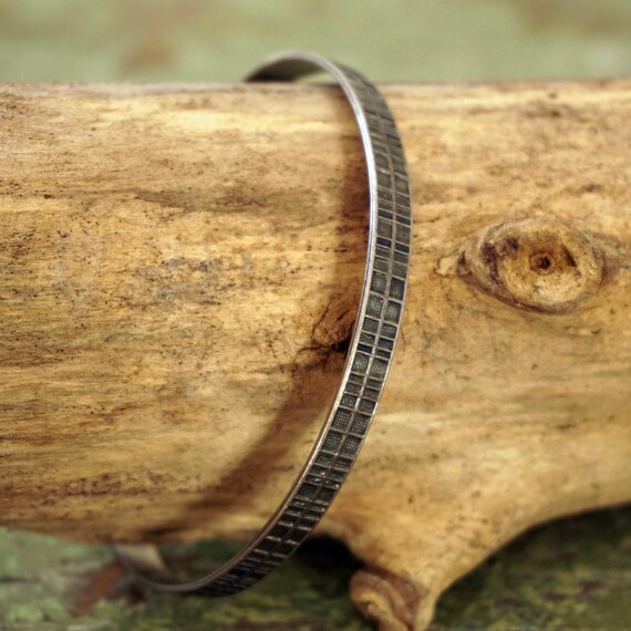 Vintage Silver Bangle Grid Pattern Textured Silve… - image 6