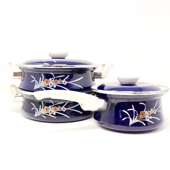 Vintage Cookware Blue Gold Floral Porcelain Clad Steel Saucepan and Casseroles Set of 3 Enamel Pots 1970s Kikyo Sanko Ware Rare Collection