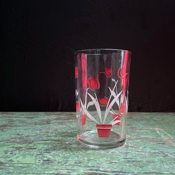 Vintage Juice Glass Red Tulip Print Swanky Swig Tiny Glass Potted Tulips Juice Tumbler 1950s Glassware Retro Kitchen