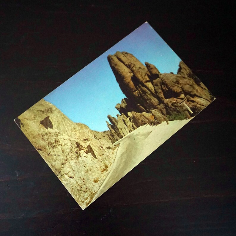 Vintage Postcard South Dakota Rock Gateway Needles Highway Photograph Black Hills SD 50s Curteichcolor Kodachrome Original Unused Post Card image 3