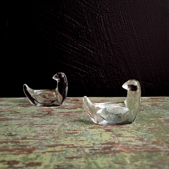 Vintage Glass Geese Figurines Pair of Ducks Small Solid Glass Mid Century Scandinavian Birds Clear Glass Set of 2 Lars Hellsten Skruf Style