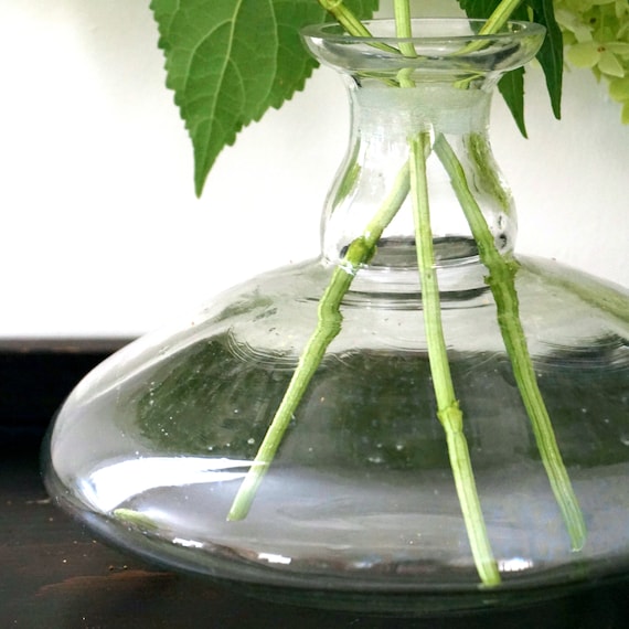 Vintage Decanter Clear Glass Stopper Captains Decanter Narrow Neck Wide Base Hand Blown Glass Hollow Top Wine Carafe Liquor Bottle Vase