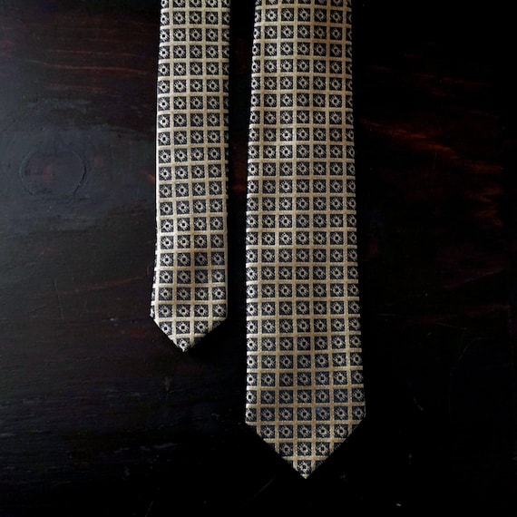 Vintage Tie Skinny Gold Black Necktie Grid Pattern Polyester Brocade Tie Mid Century Wemlon Wembly Menswear Accessory Retro Gift for Him