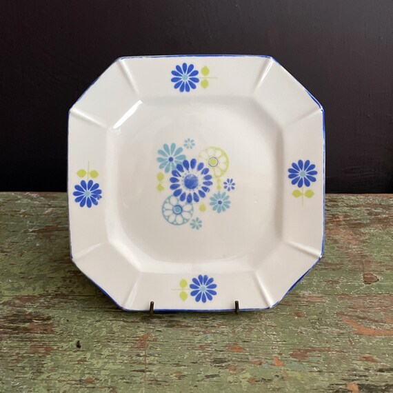 Vintage Dish Blue Daisy Pattern Octagonal Plate Dessert Size White Salad Plate Green Aqua Blue Made In Japan