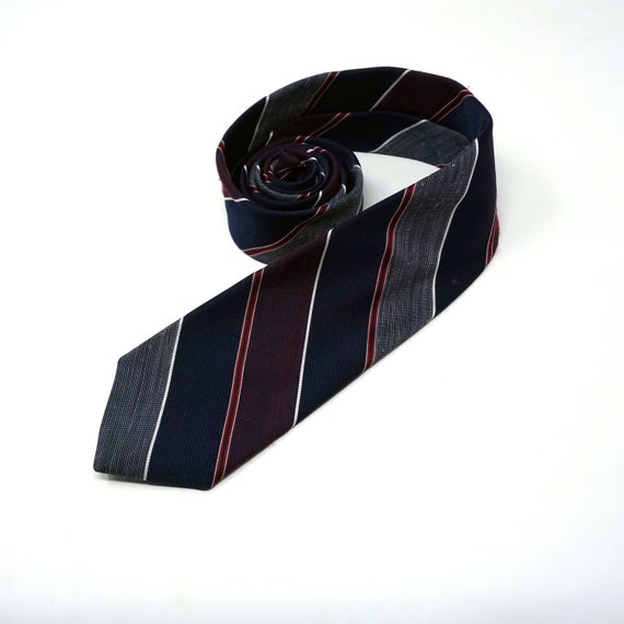 Vintage Tie Navy Blue Red White Necktie Diagonal Stripe Slub Fabric Tie Damon