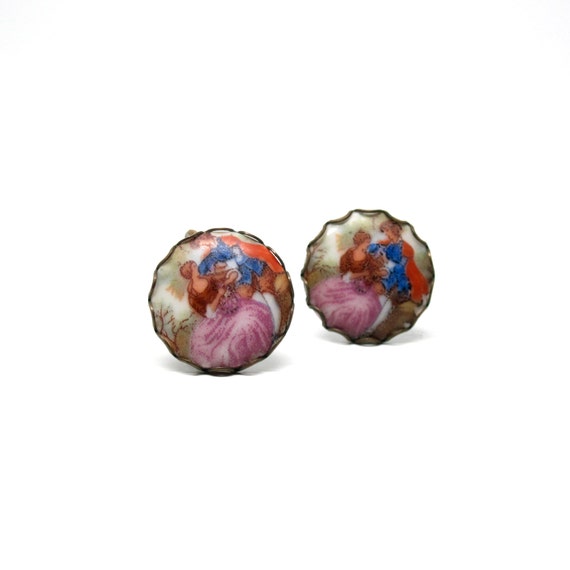 Vintage Earrings Victorian People Porcelain Screw Back