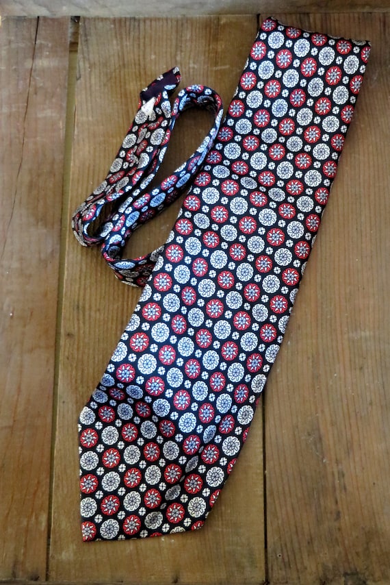 Vintage Tie Navy Blue Red Medallion Print Wide Necktie
