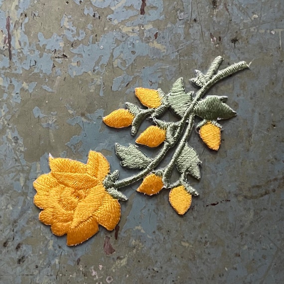Vintage Rose Patch Embroidered Yellow Rose Cluster Appliqué Jacket Denim Embellishment Jeans Flower Patch Green Yellow Roses